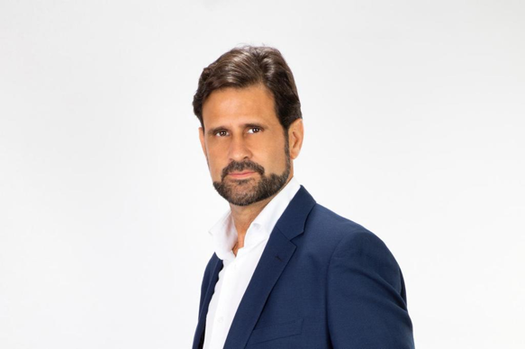 Contratar Antonio Sola