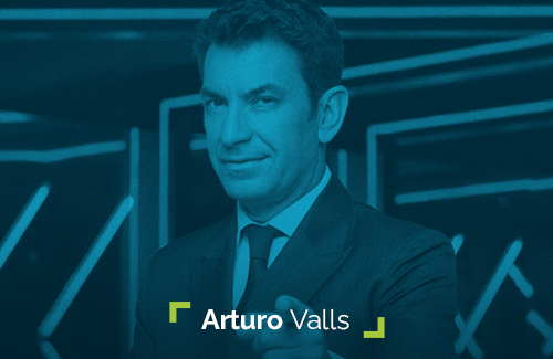 Contratar Arturo Valls
