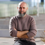 Contratar Jon Hernández