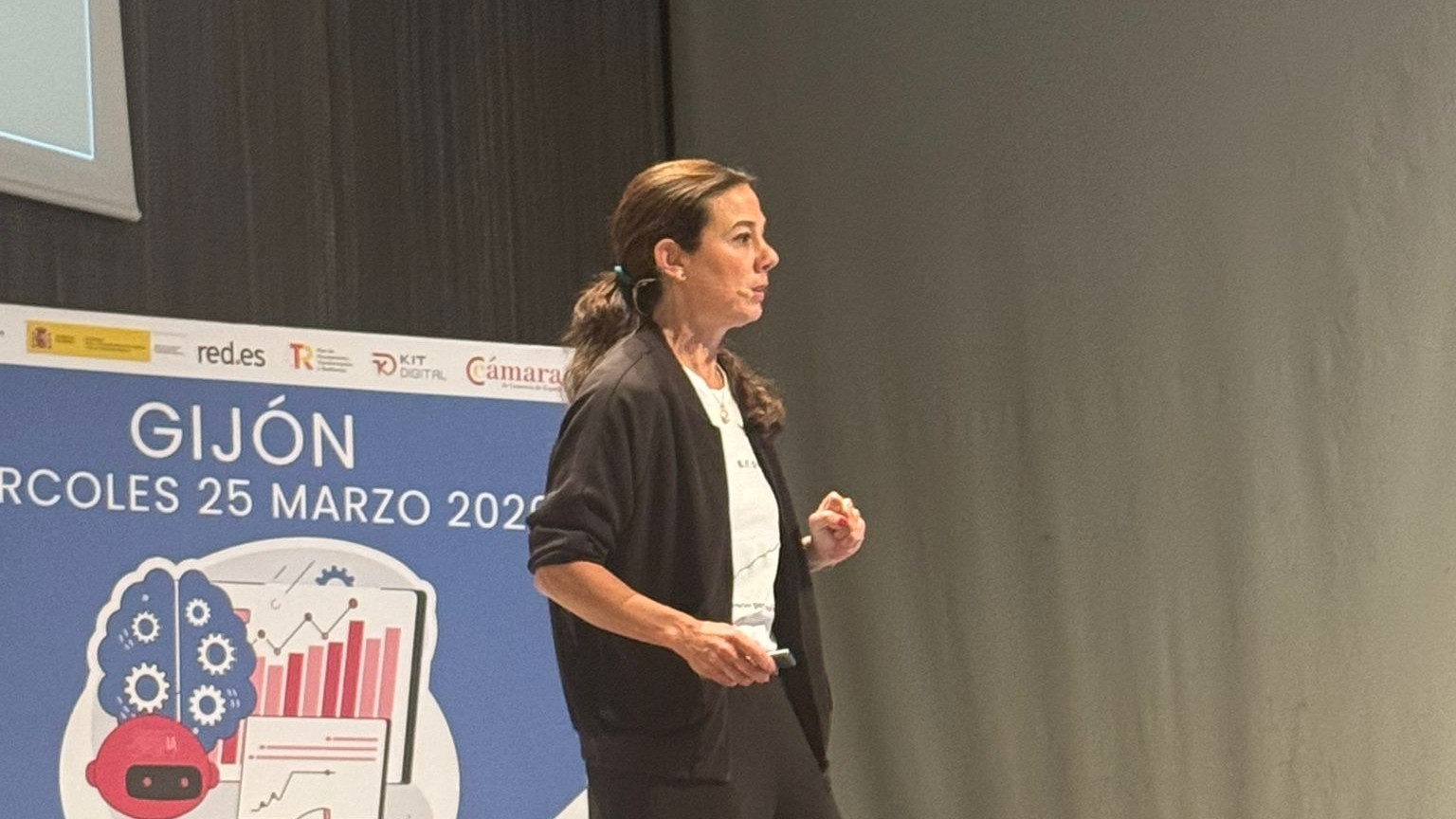 Contratar Mosiri Cabezas