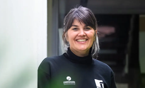 Contratar María Belón