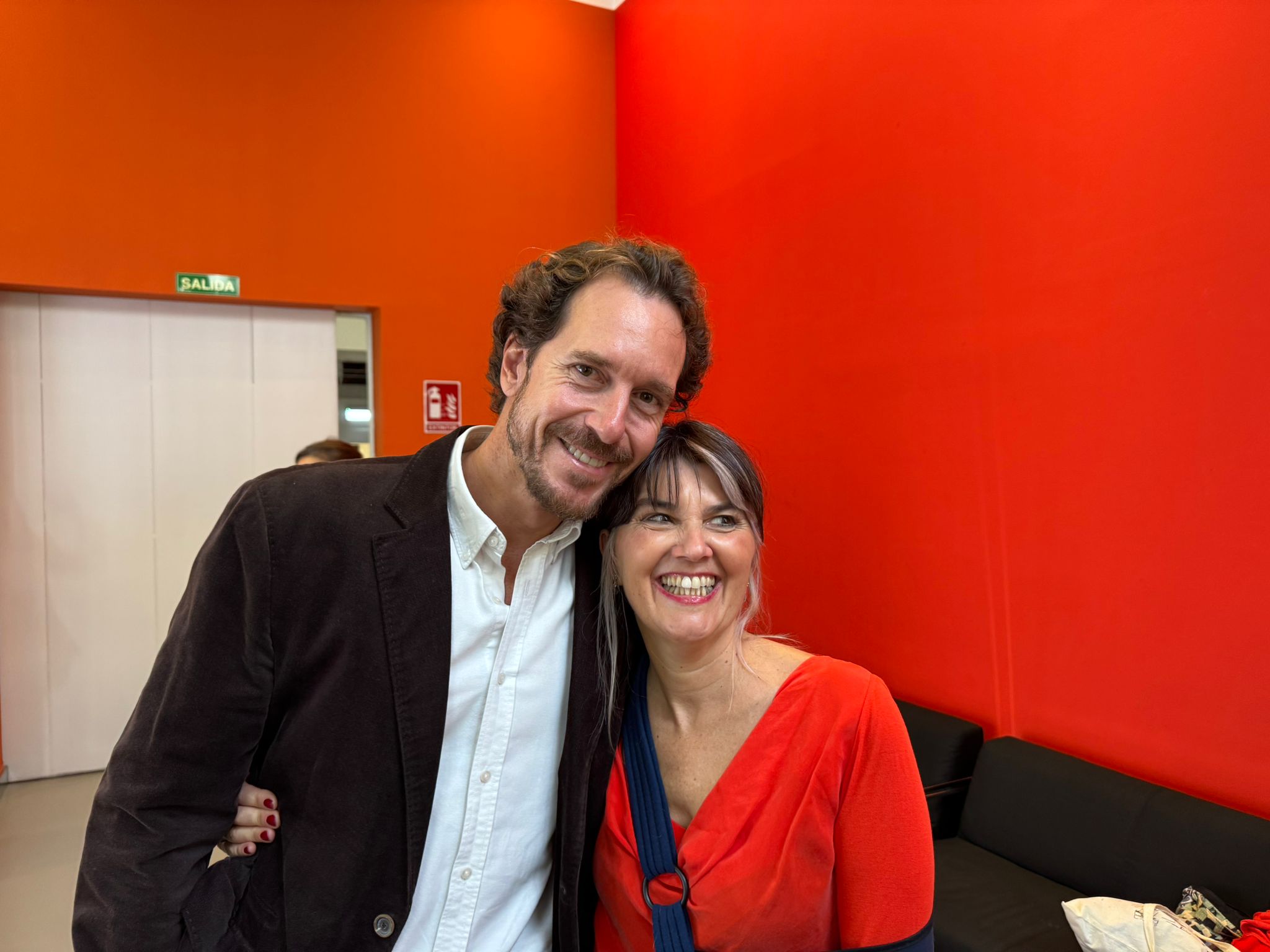 Contratar María Belón